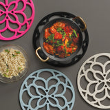 Cream Silicone Heritage Circular Trivet