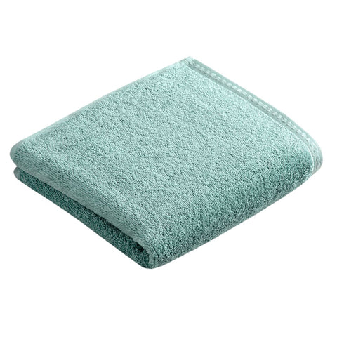 Winterberry Shell Bath Towel