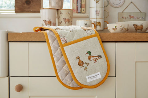Buttercup Farm Double Oven Glove