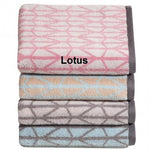 Vibration Line Bath Towel Lotus